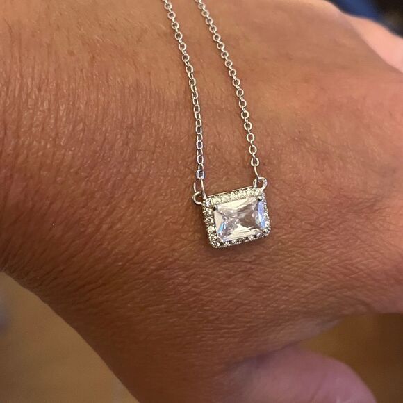 The Beauty Box luxury pendant necklace in 925 silver - Picture 3 of 5